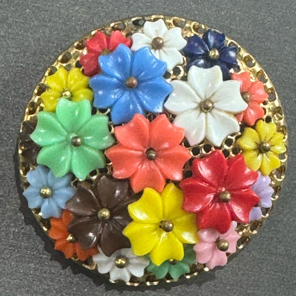 Miriam Haskell Vintage Unsigned Beauty Round Flower Pin
